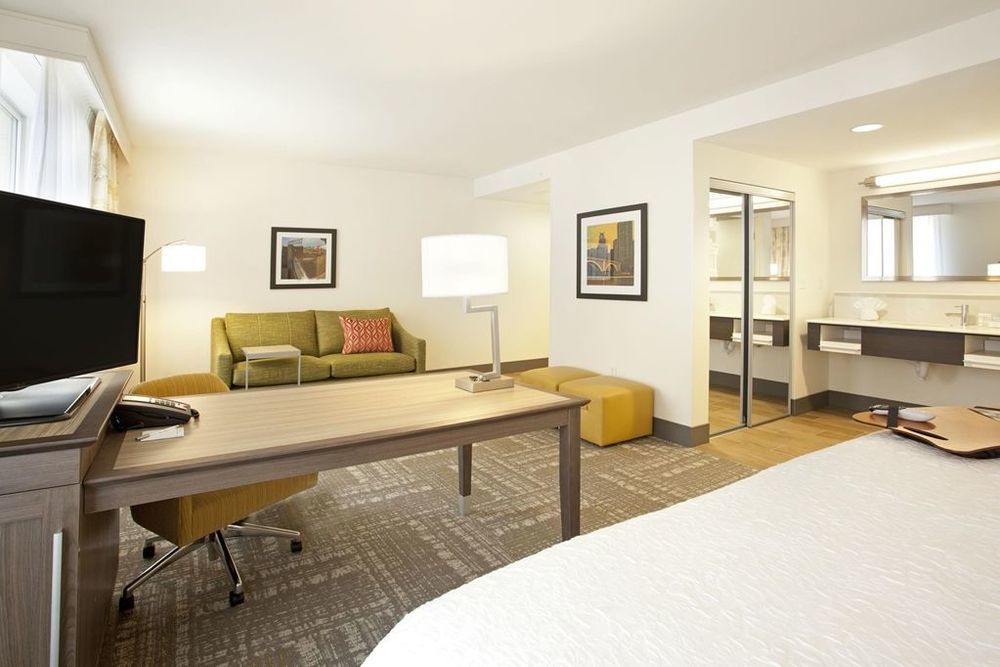 Hampton Inn & Suites - Minneapolis/Downtown Room photo